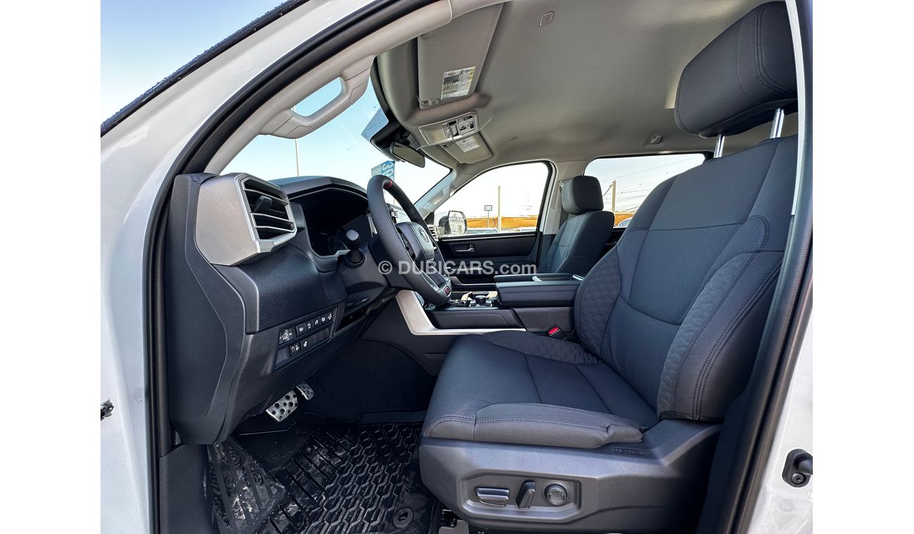 تويوتا تاندرا Crewmax SR5 Trd Offroad V6 3.5L Petrol 4x4 AT