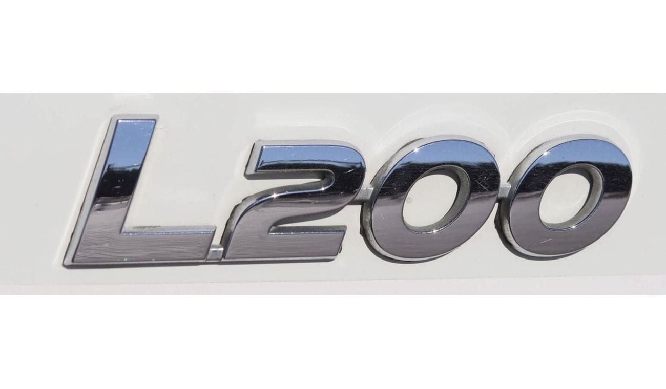 ميتسوبيشي L200 GL 2.4L (128 HP) Double Cab Utility Mitsubishi L200 2.4 L RWD 2020 GCC accident-free in excellent co