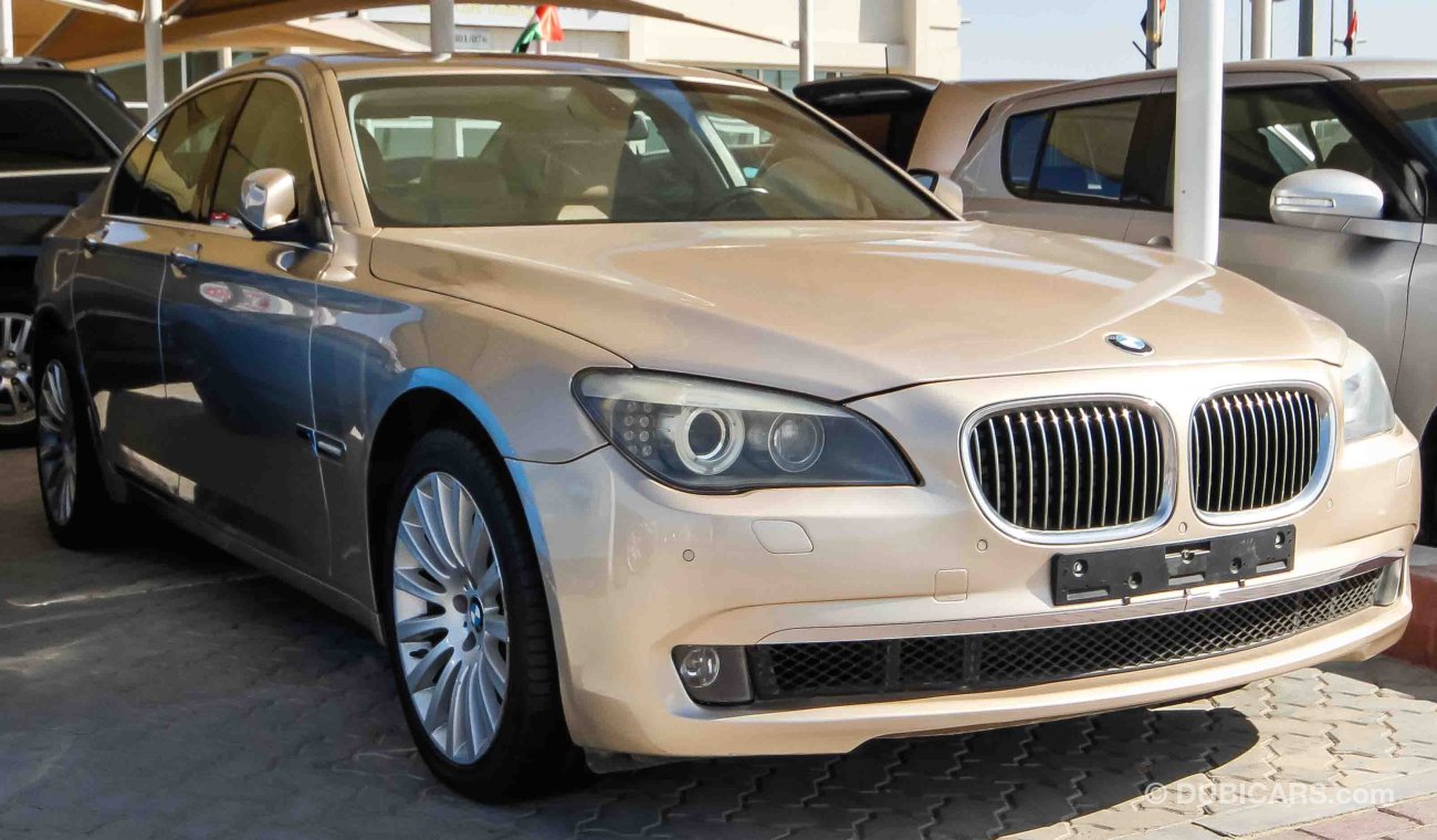 BMW 750Li i