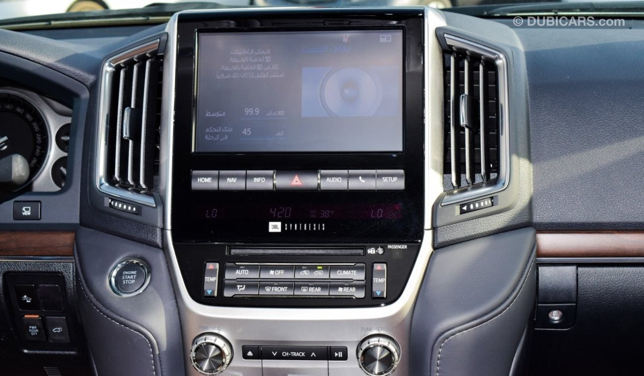 تويوتا لاند كروزر VXR Grand Touring S 5.7 V8 فقط للتصدير