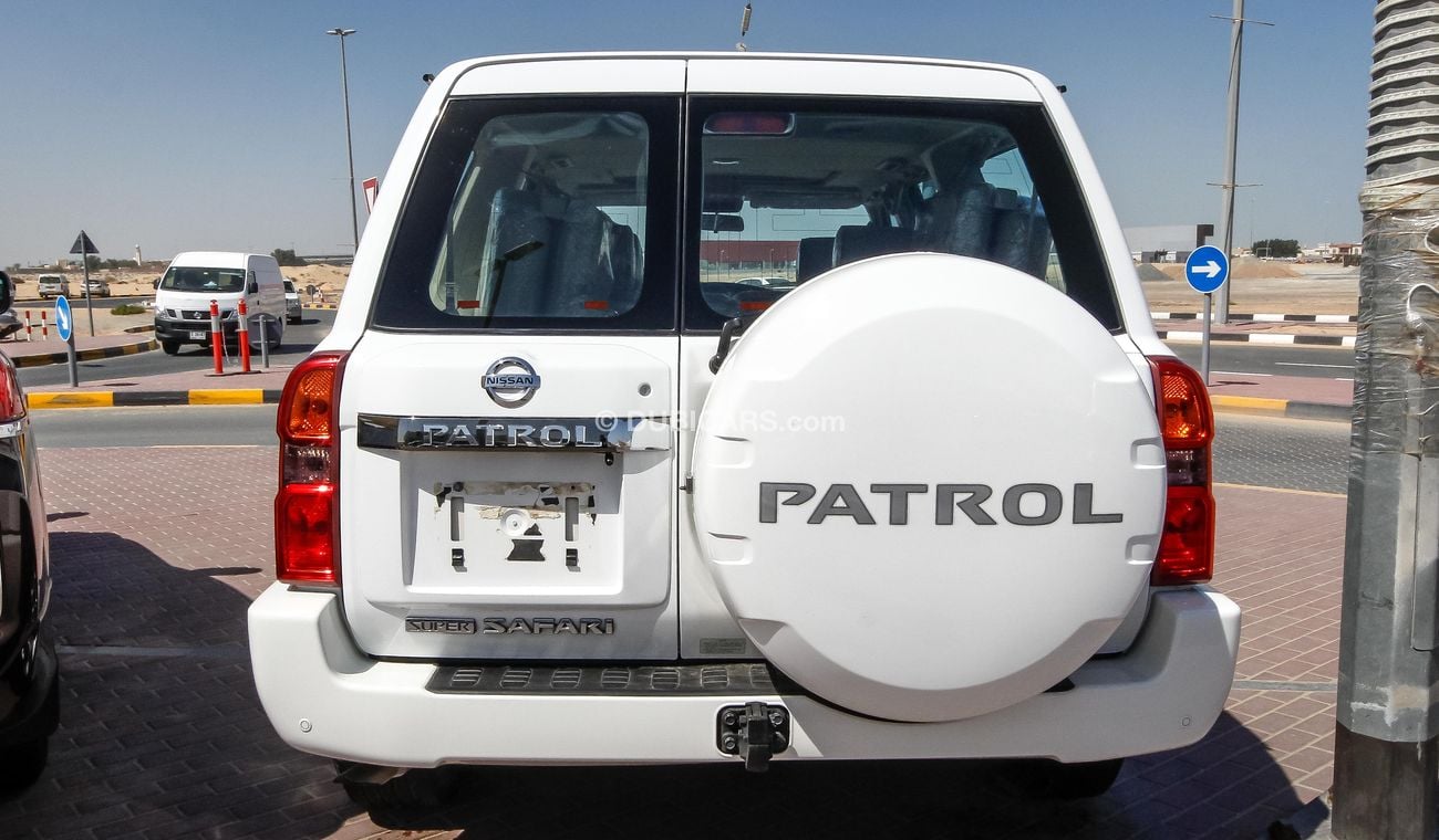 Nissan Patrol Super Safari
