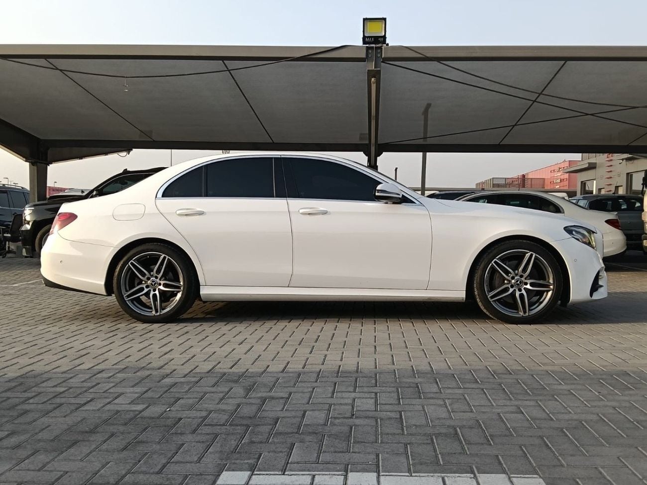 مرسيدس بنز E200 STD