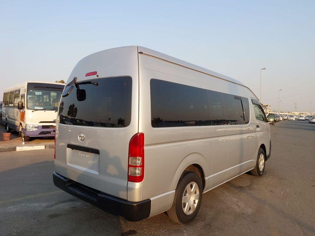 Toyota Hiace TOYOTA HIACE VAN RHD 2013 MODEL 3.0 L DIESEL AUTOMATIC(PM11266)