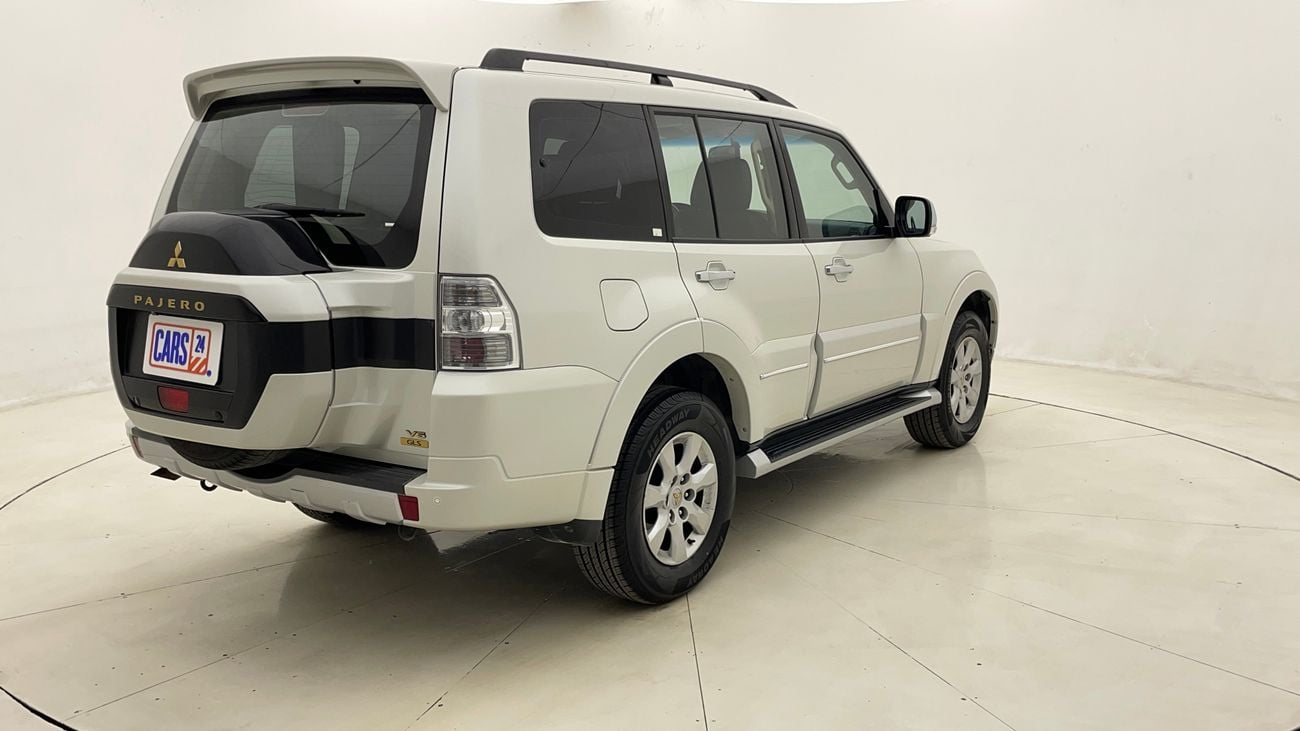 Mitsubishi Pajero GLS HIGHLINE 3 | Zero Down Payment | Home Test Drive