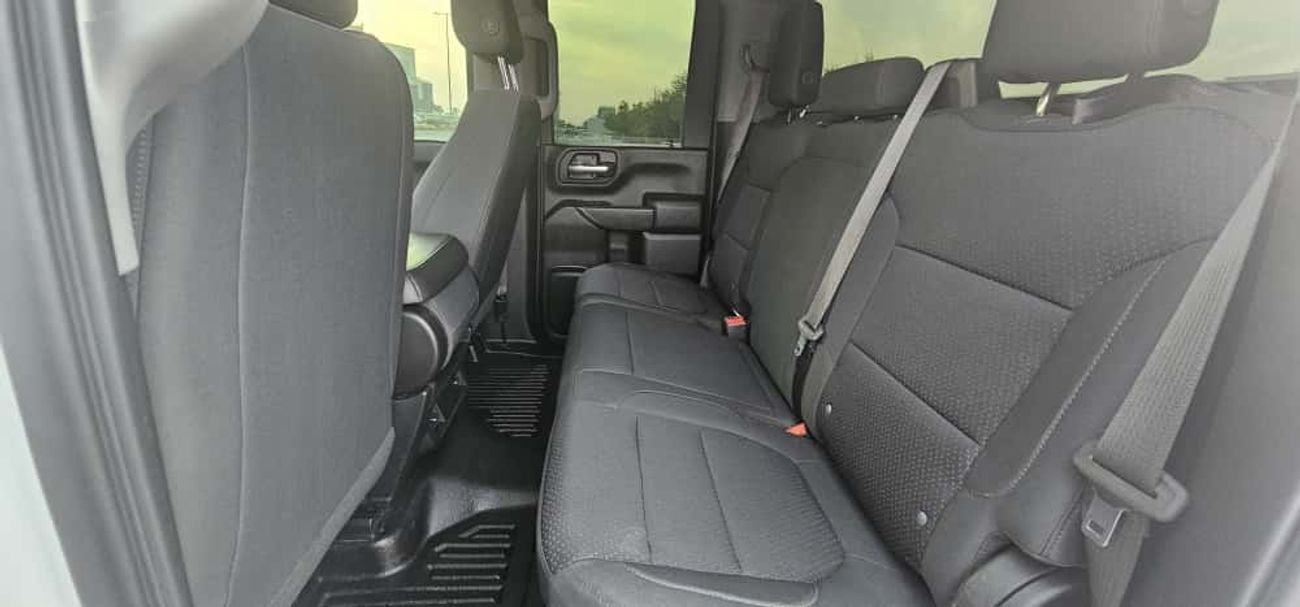 شيفروليه سيلفارادو HD 2500, 6.6L Gasoline