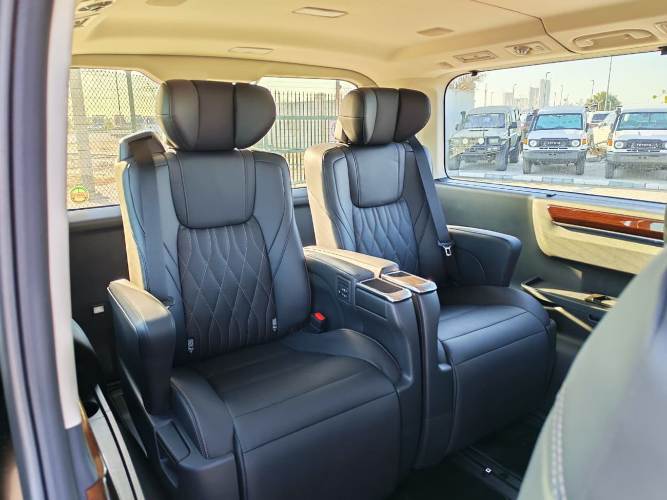 Toyota Granvia 2026 Toyota Granvia Premium (Full-Option with Radar) 6-Seater 3.5L V6 Petrol A/T RWD