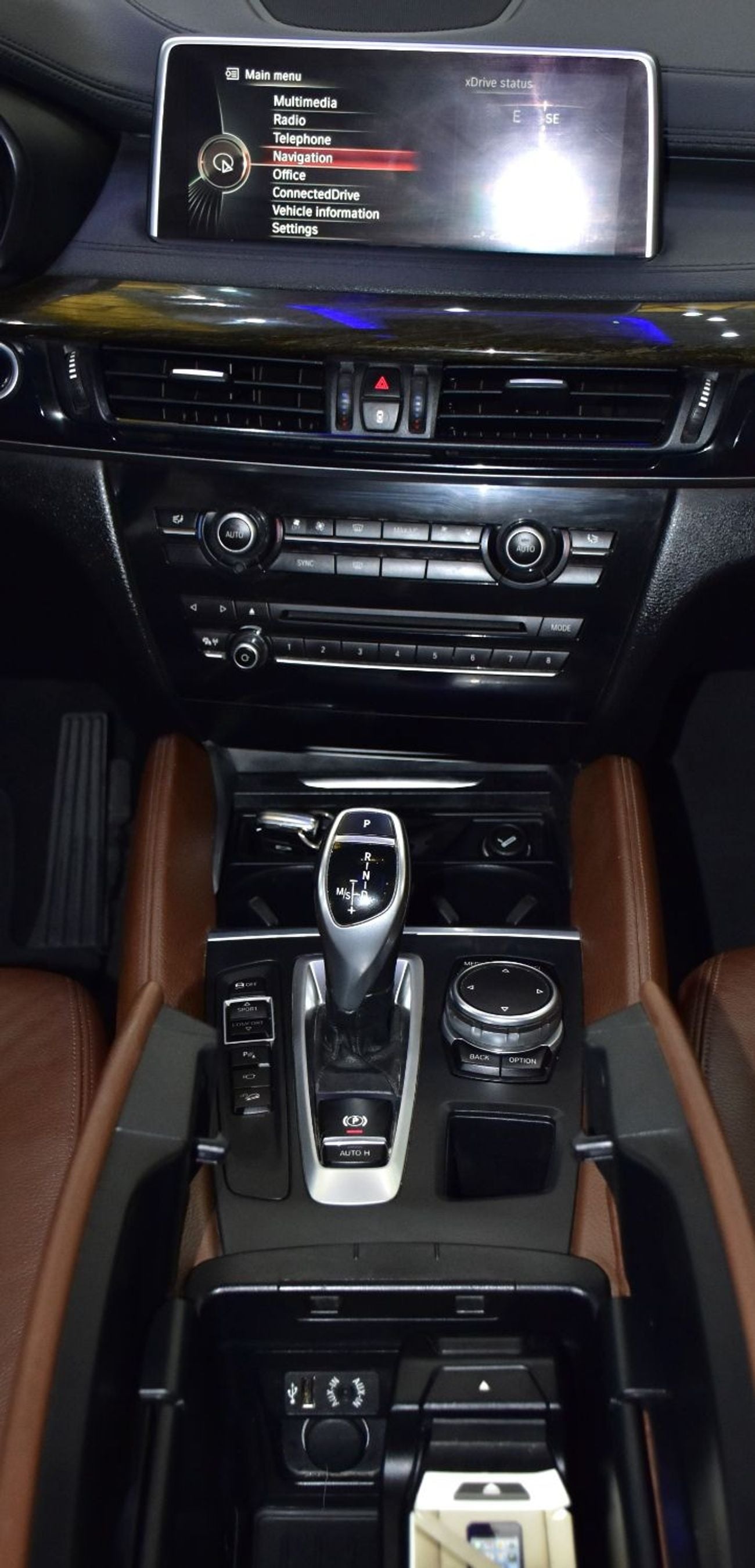 BMW X6 EXCELLENT DEAL for our BMW X6 xDrive35i ( 2015 Model ) in Grey Color GCC Specs