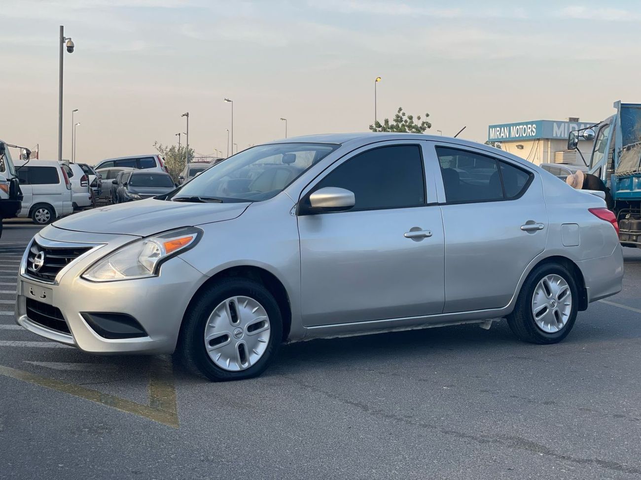 Nissan Versa 2018 Nissan Versa (Sunny) SV 1.5L V4 MidOption  Economical