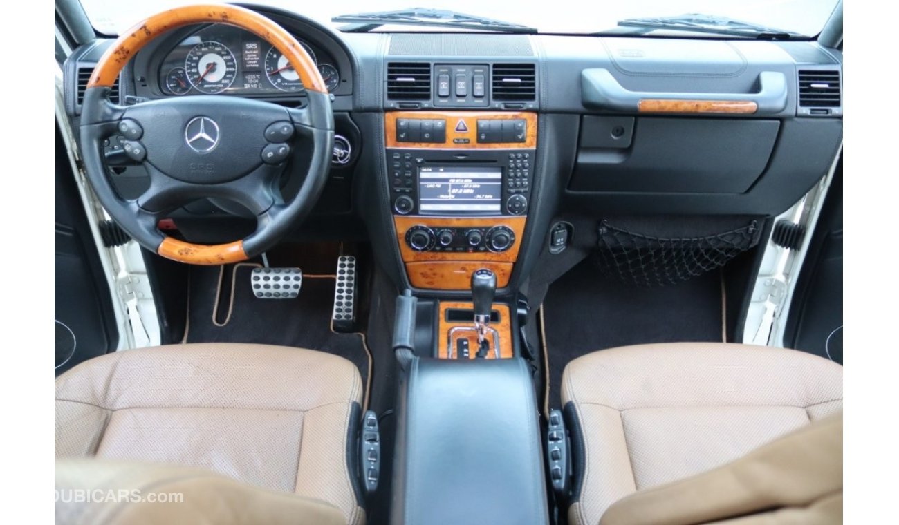 Mercedes-Benz G 55 AMG Upgraded to 2016 outside