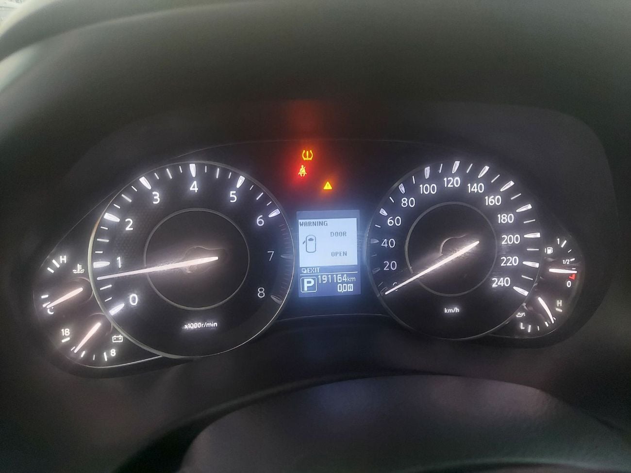 Nissan Patrol LE PLATINUM Platinum v6