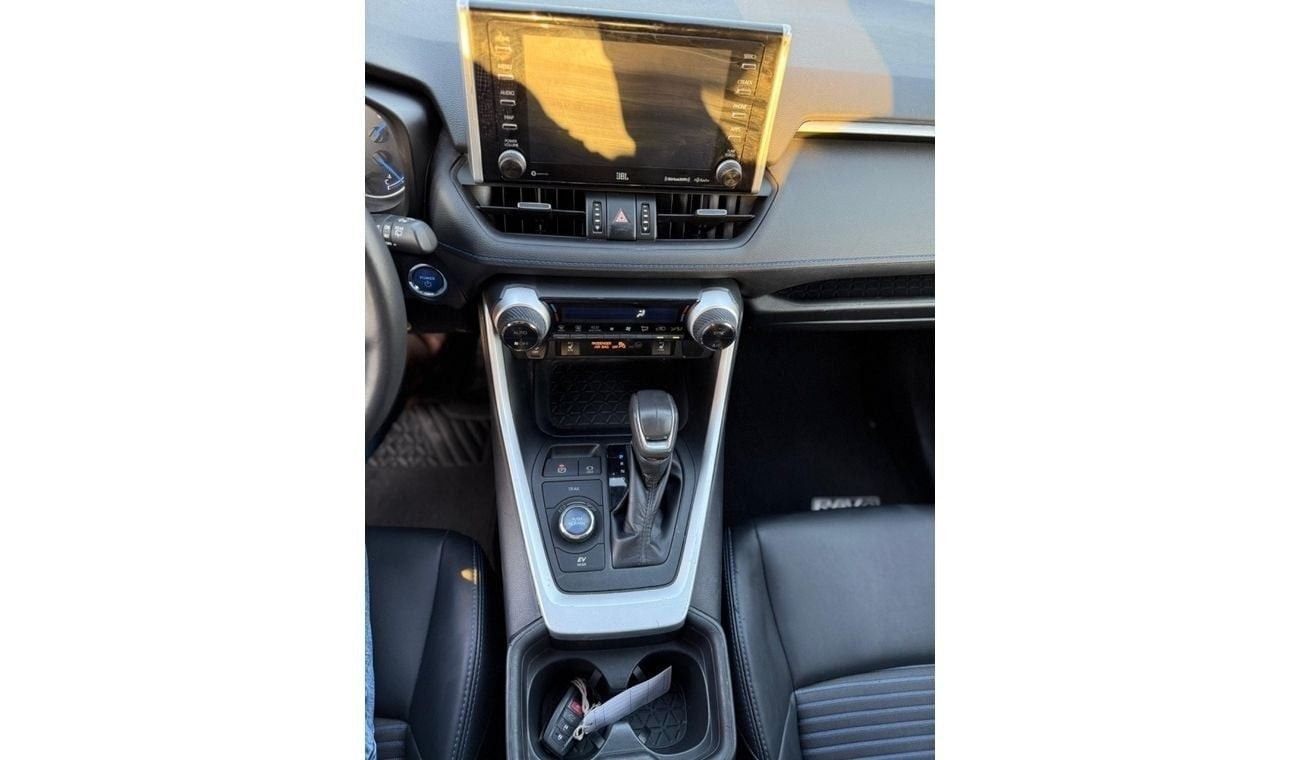 Toyota RAV4 Hybrid TOYOTA RAV4 XSE Full Option