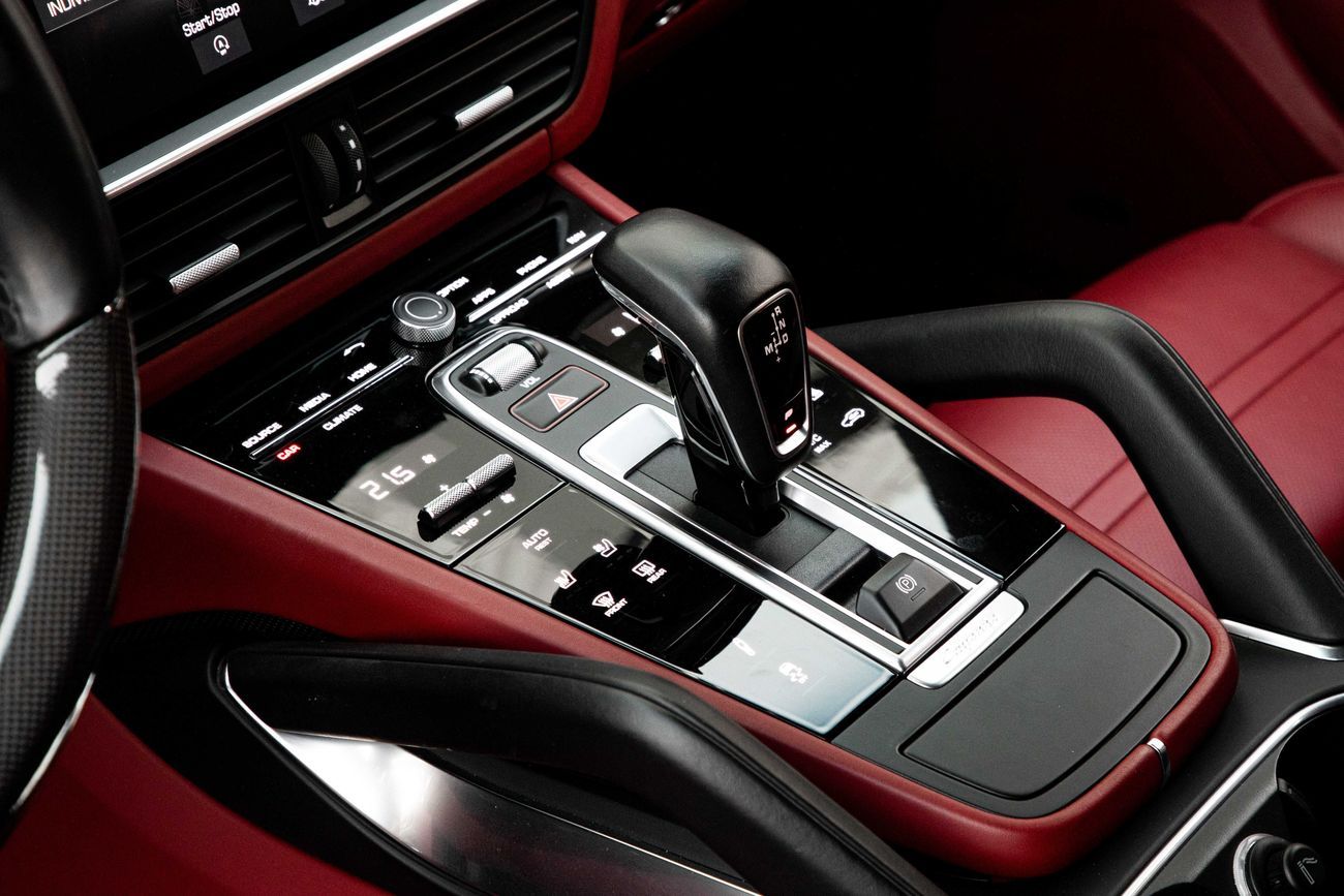 Porsche Cayenne Cayenne Coupe Turbo | 5,778 P.M | 0% Downpayment | TURBO PORSCHE SERVICE HISTORY!