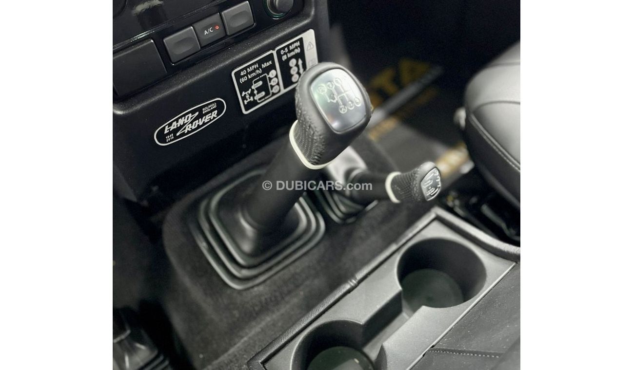 لاند روفر ديفندر 2016 Land Rover Defender, Full Service History-Warranty-GCC