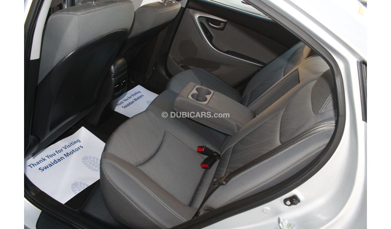 Hyundai Elantra 1.8L 2016 MODEL