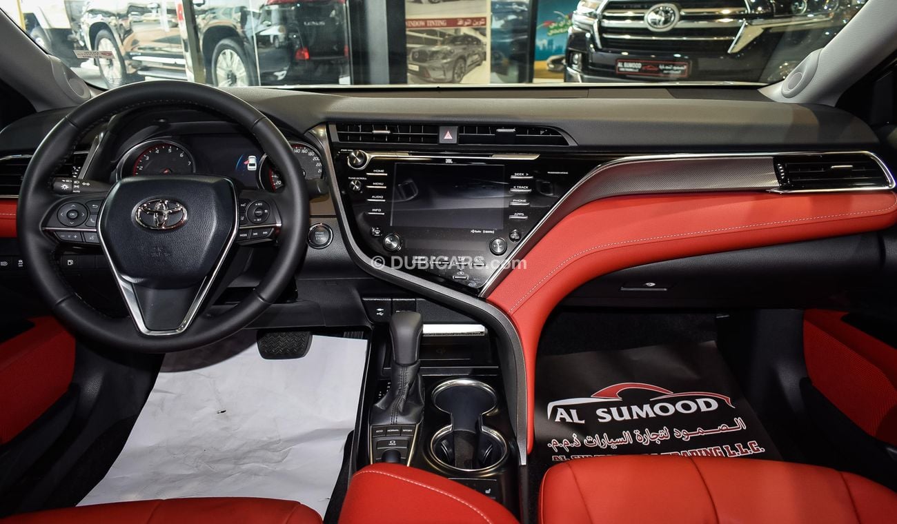 تويوتا كامري XSE