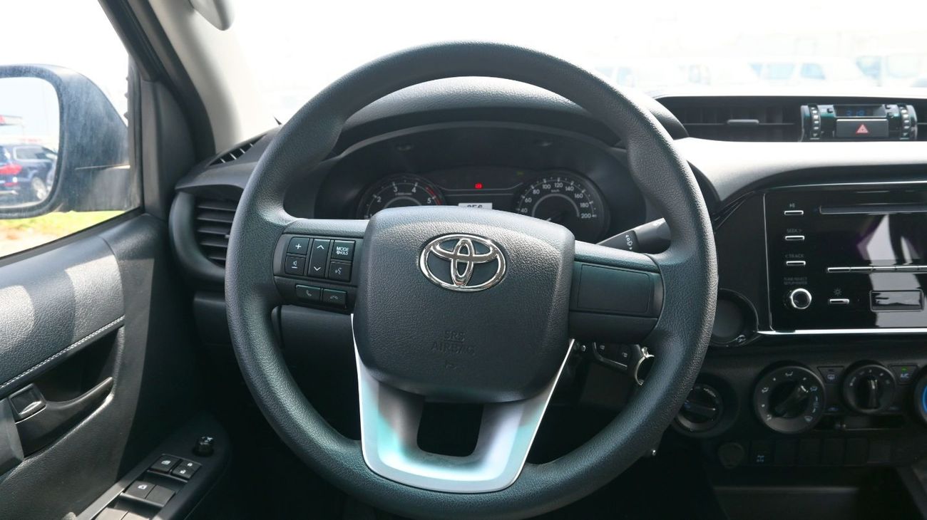 تويوتا هيلوكس Toyota Hilux 4x4  2024 2.4L Diesel Double Cab Transmission Manual Silver Outside Black inside