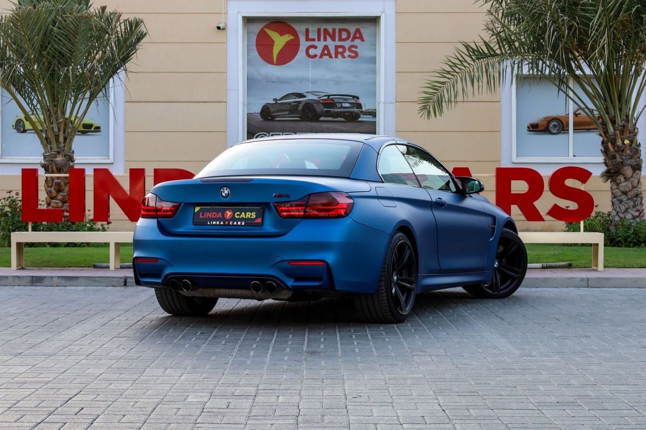 BMW M4 Std 3.0L 2016 BMW M4 M-Sport Convertible GCC Specs