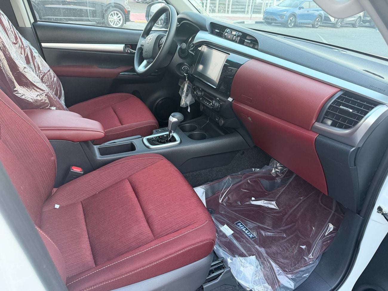 Toyota Hilux SR5 (NON GCC)