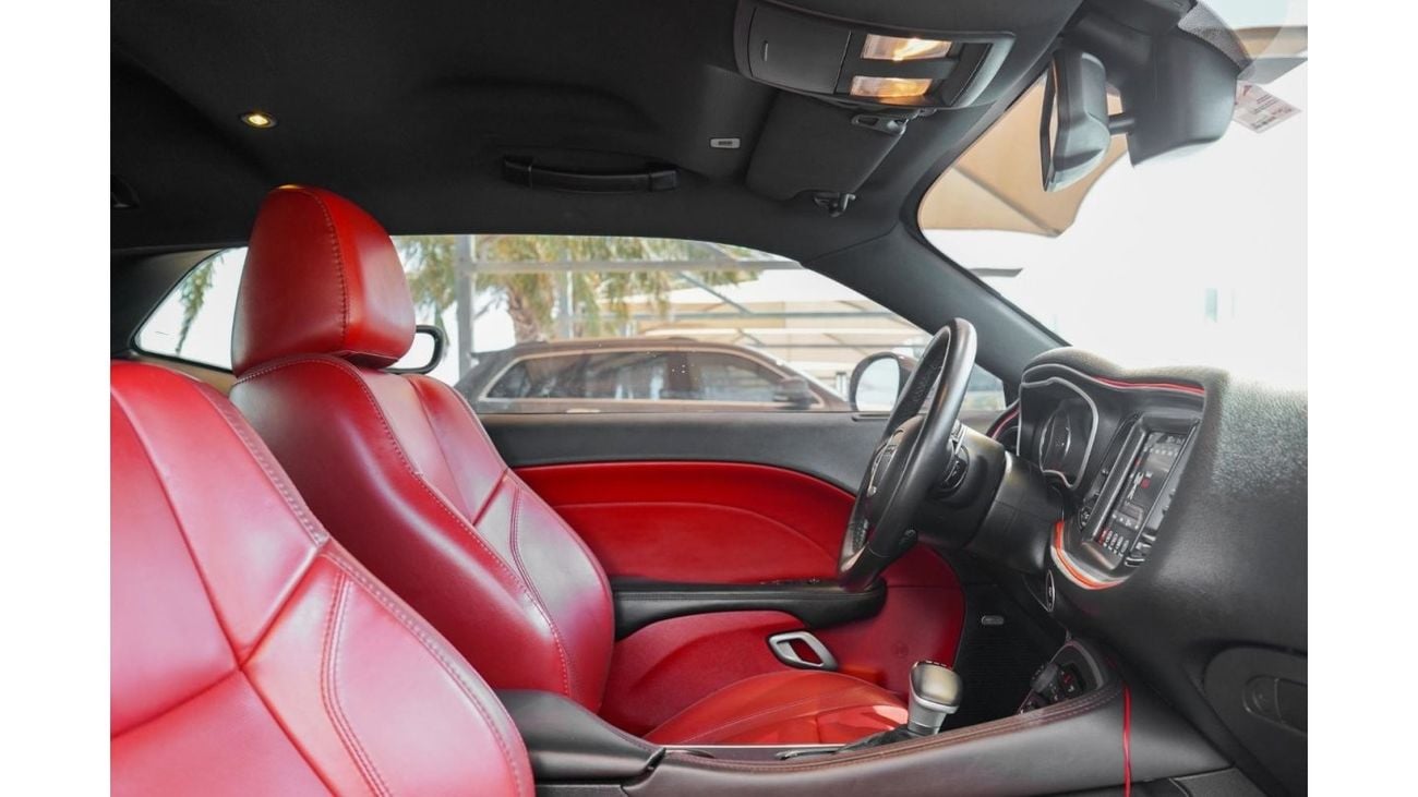 Dodge Challenger SXT