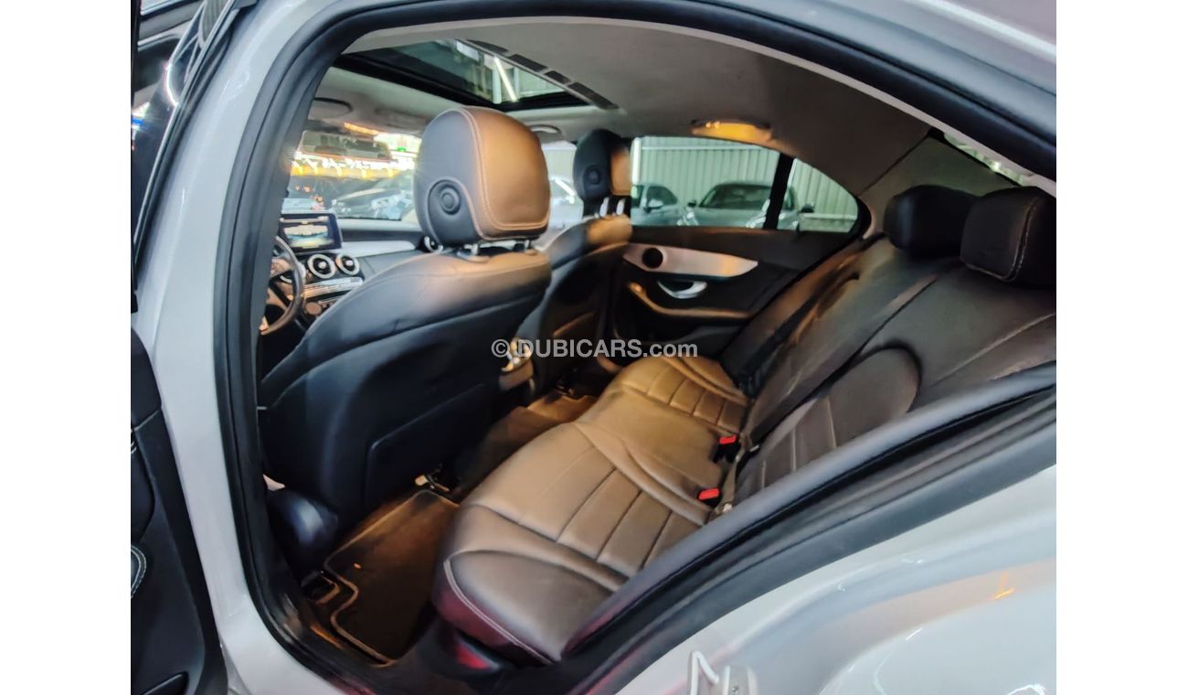 Mercedes-Benz 220 diesel