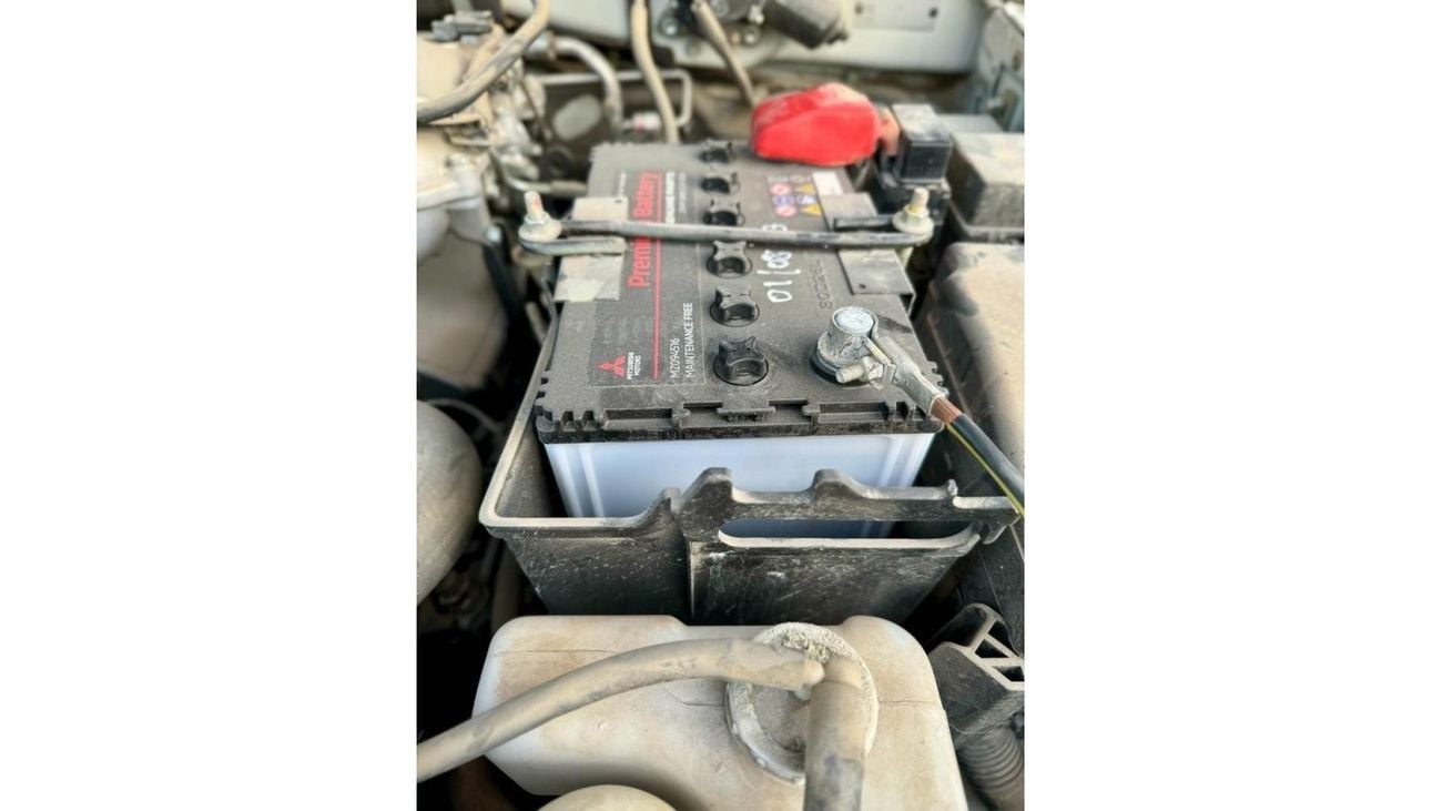 ميتسوبيشي باجيرو GLS