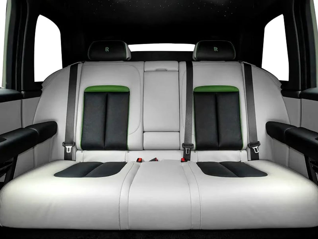 رولز رويس كولينان Cullinan with Mansory Kit