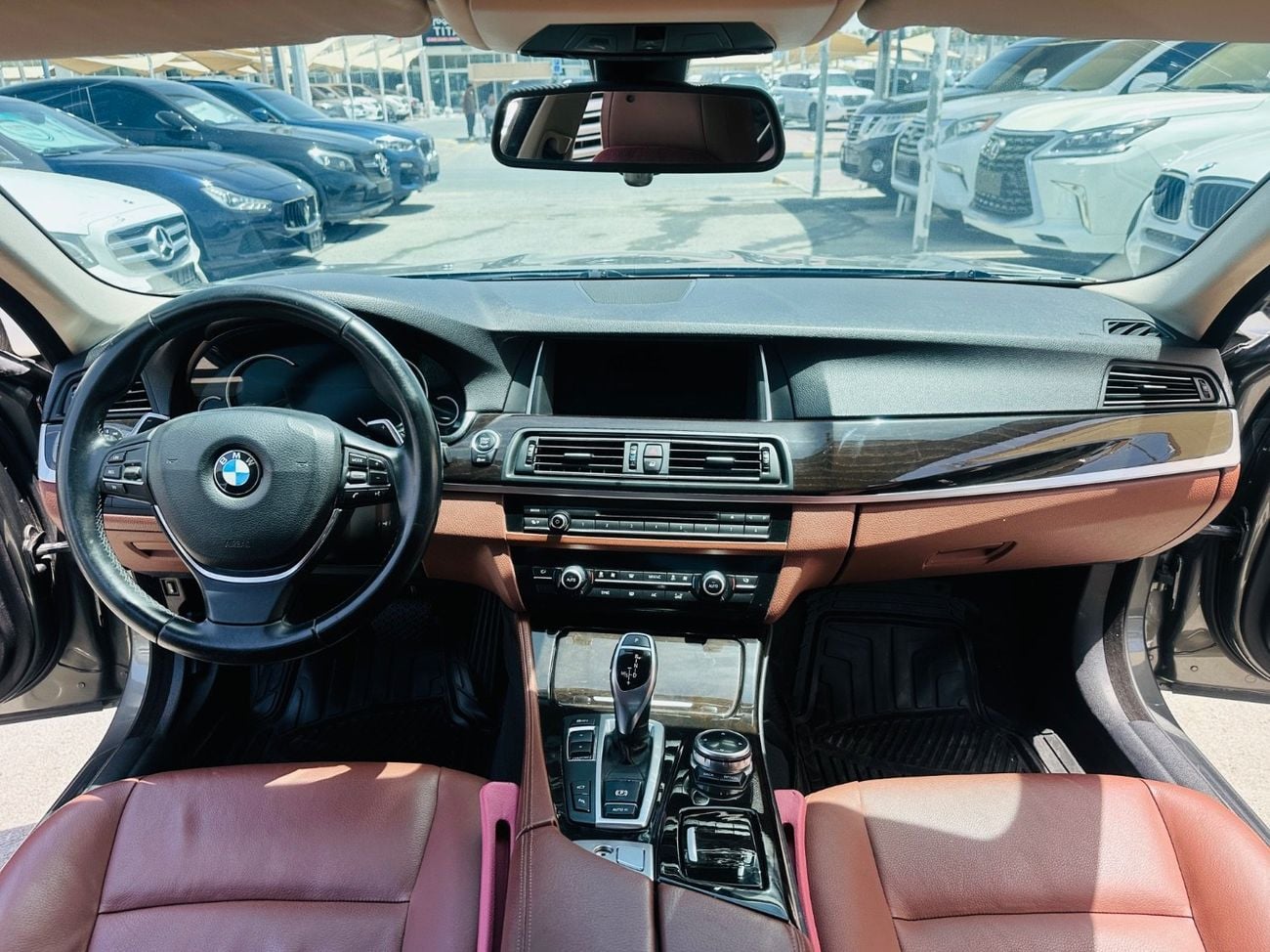 بي أم دبليو 528i