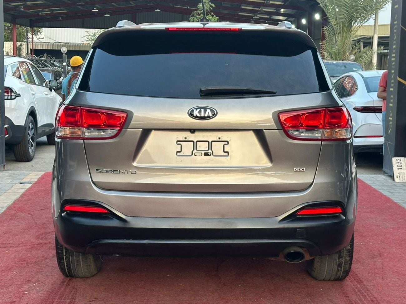 كيا سورينتو Base 2.4L FWD