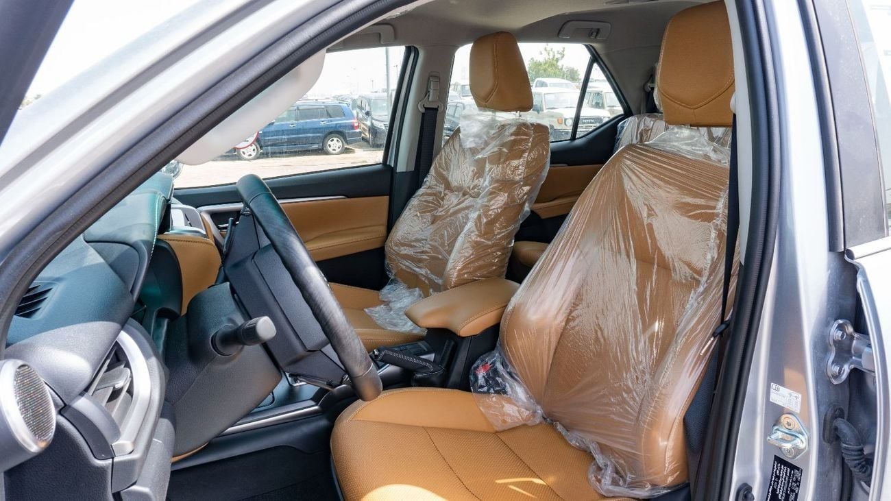 تويوتا فورتونر VXR 2026 Toyota Fortuner 4.0L AT Petrol (Full Option) Silver
