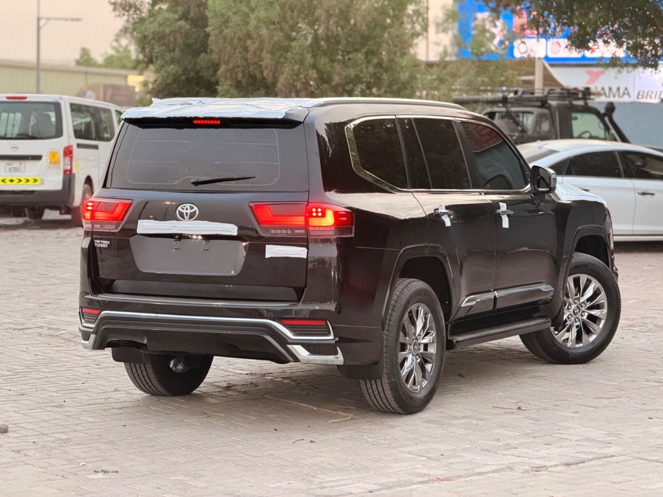 تويوتا لاند كروزر VXR GXR