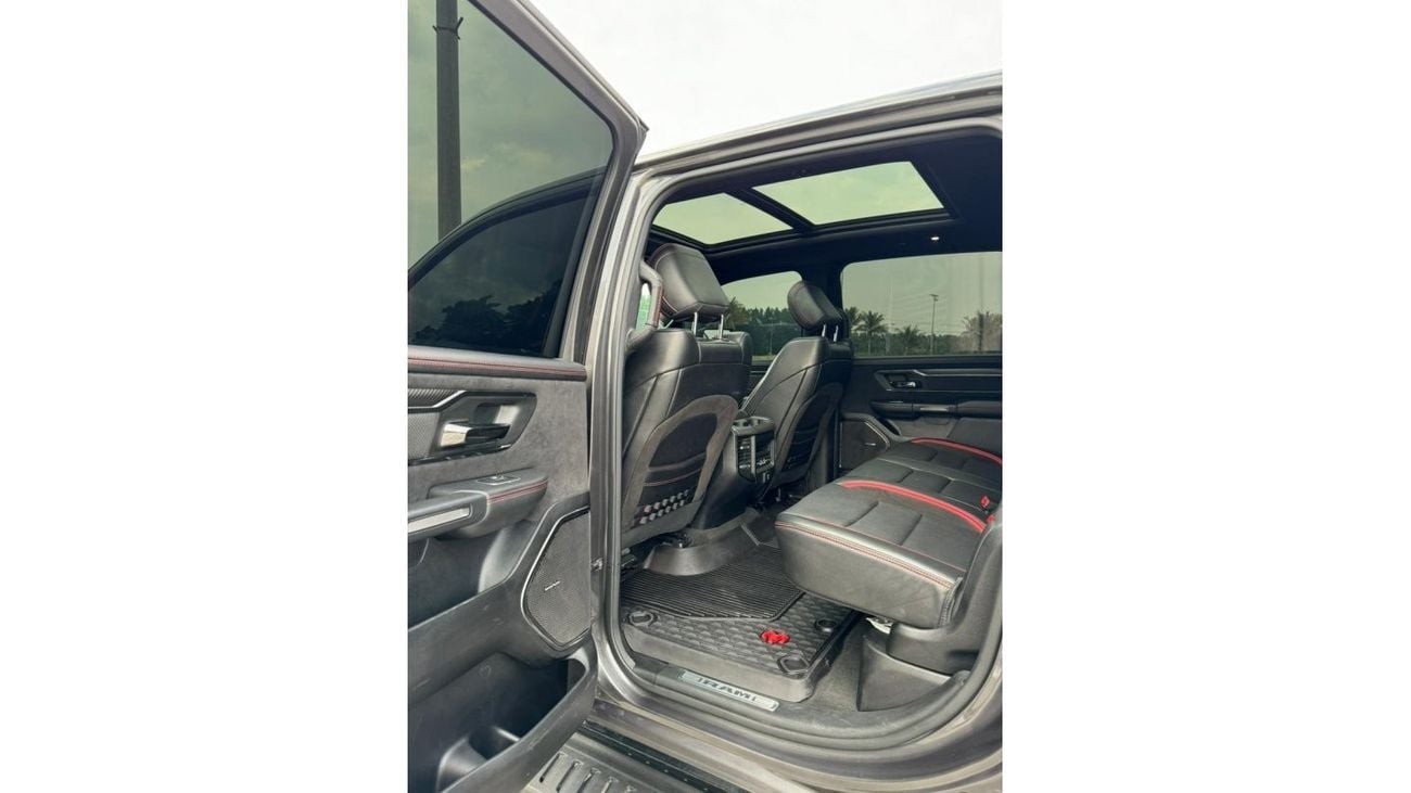 RAM 1500 TRX DODGE RAM TRX 2021 IMPORT CANADA CLEAN TITEL 707 HP  PERFECT CONDITION  NO ACCIDENT FULL OPTION