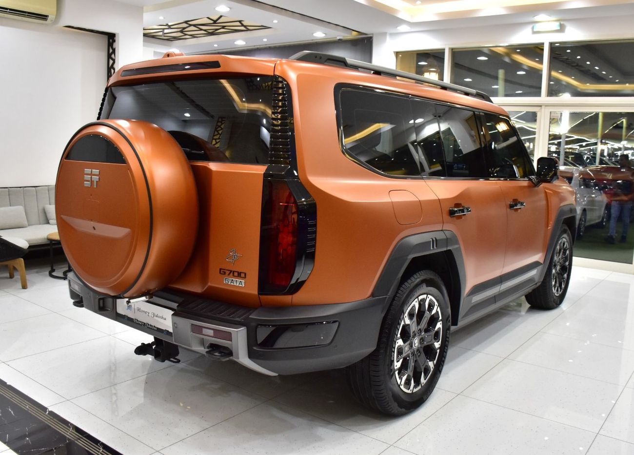 جيتور G700 FLAGSHIP EXCELLENT DEAL for our Jetour G700 Flagship / Ivory ( 2026 Model ) in Orange Color Color GCC Specs
