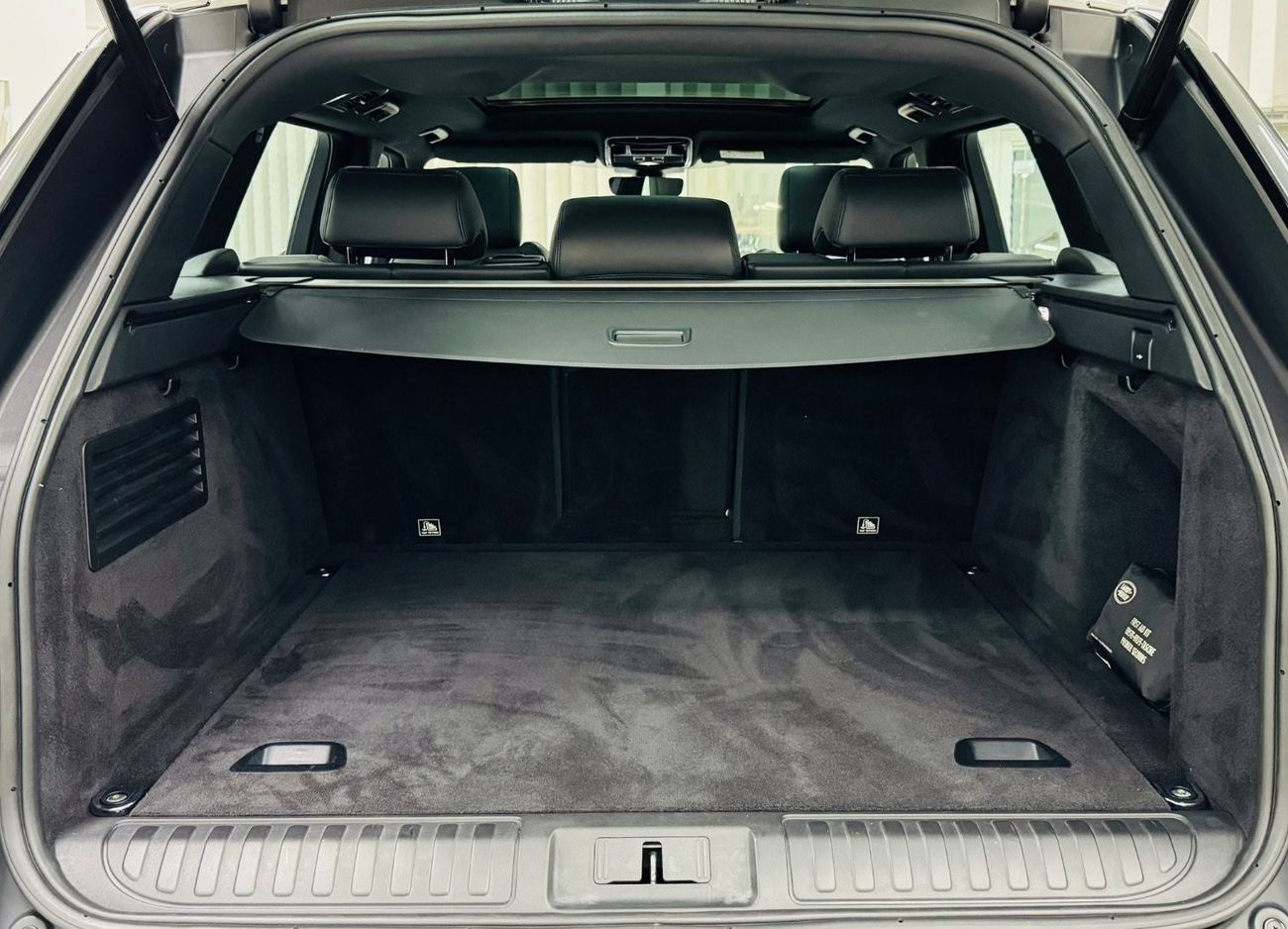 Land Rover Range Rover Sport Original paint .. GCC .. FSH .. V6 .. Perfect Condition