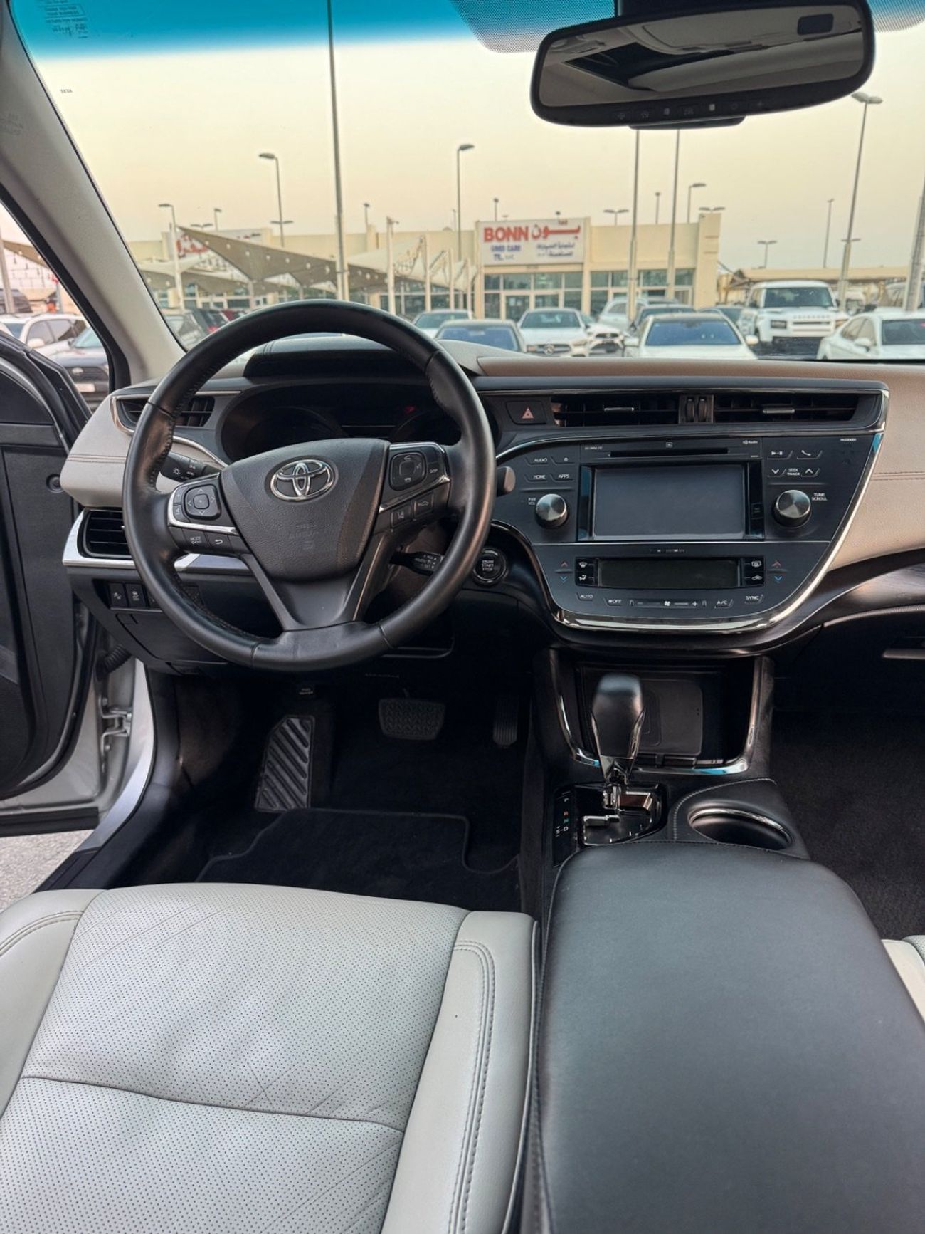 تويوتا افالون