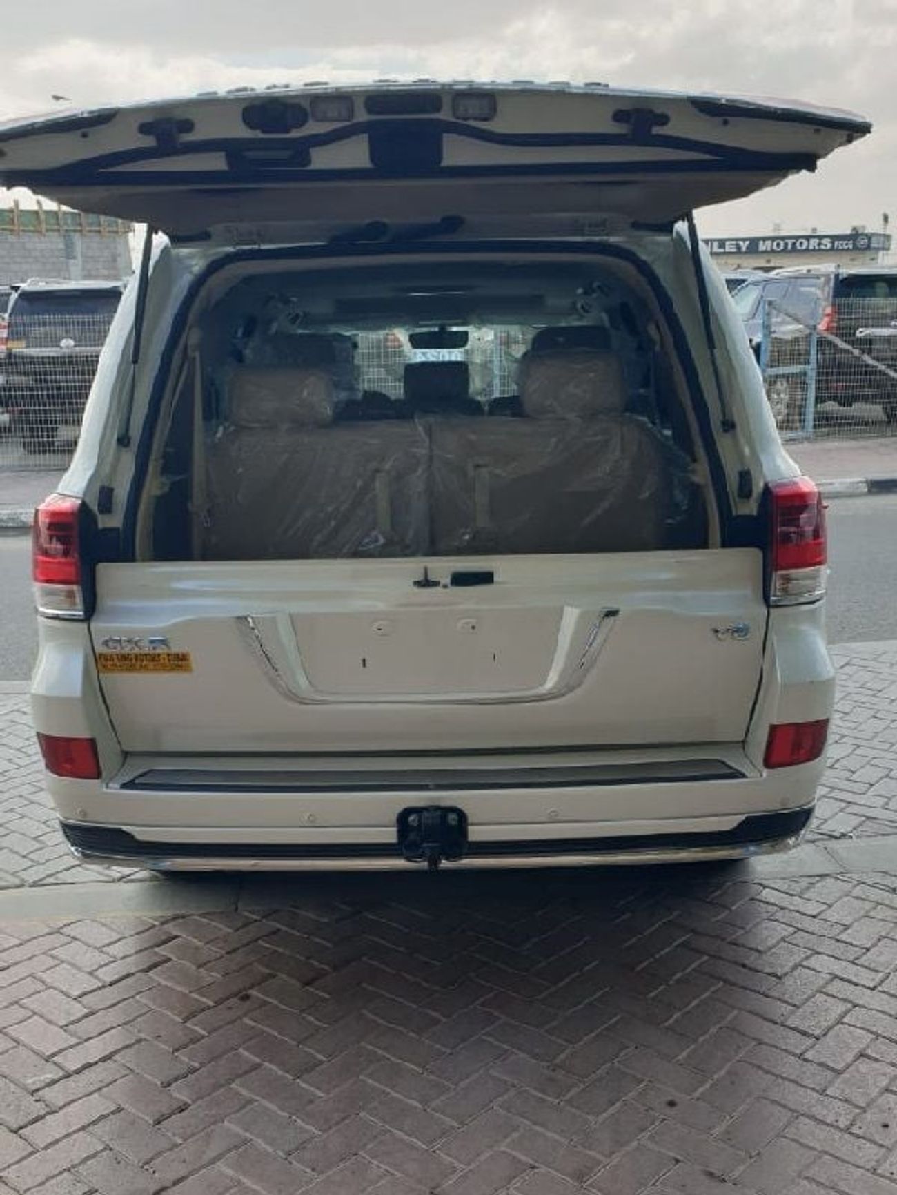 Toyota Land Cruiser GXR 4.0L