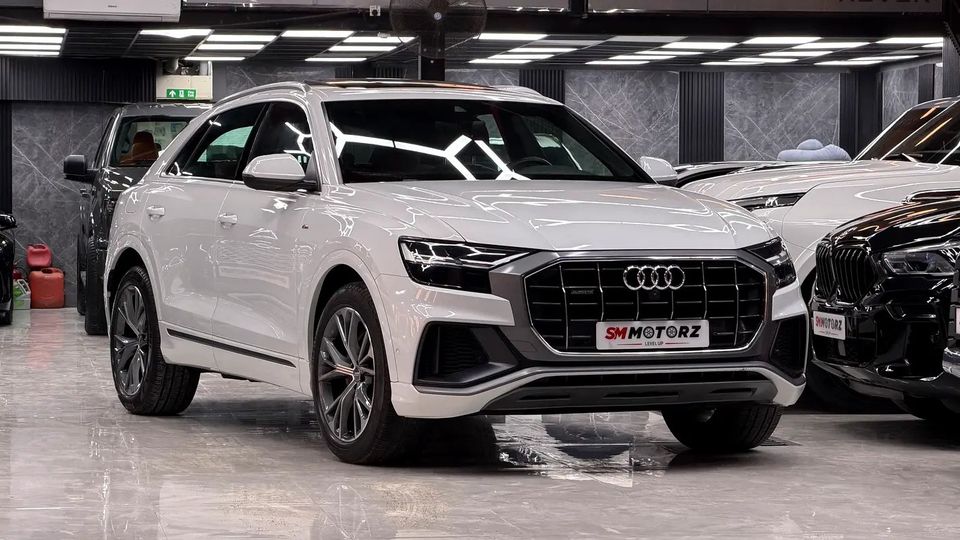 Audi Q8 55 TFSI S-LINE