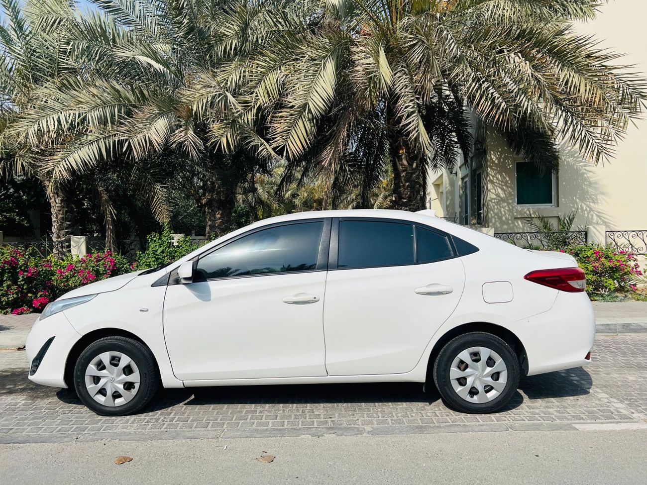 تويوتا يارس 1.5L PETROL AUTOMATIC TRANSMISSION