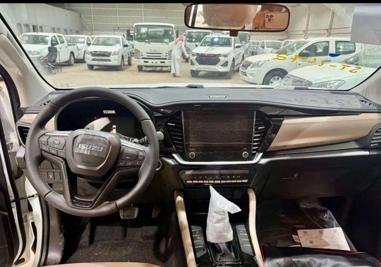 إيسوزو MU X إيسوزو MU-X 3.0L ديزل تيربو – فل أوبشن | متوفر الآن