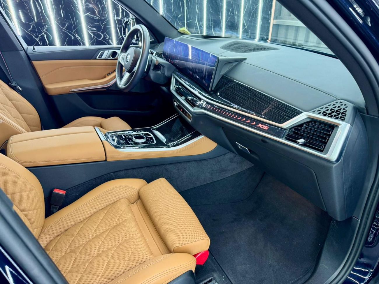 بي أم دبليو X5 40i M Sport 3.0L 2024 BMW X5, 2029 BMW Warranty + Service Pack, Fully Loaded, Very Low Kms, GCC