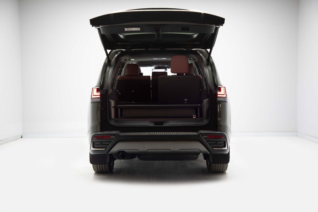 Lexus LX 700h Signature 3.5L - Green Inside Crimson | Export Only