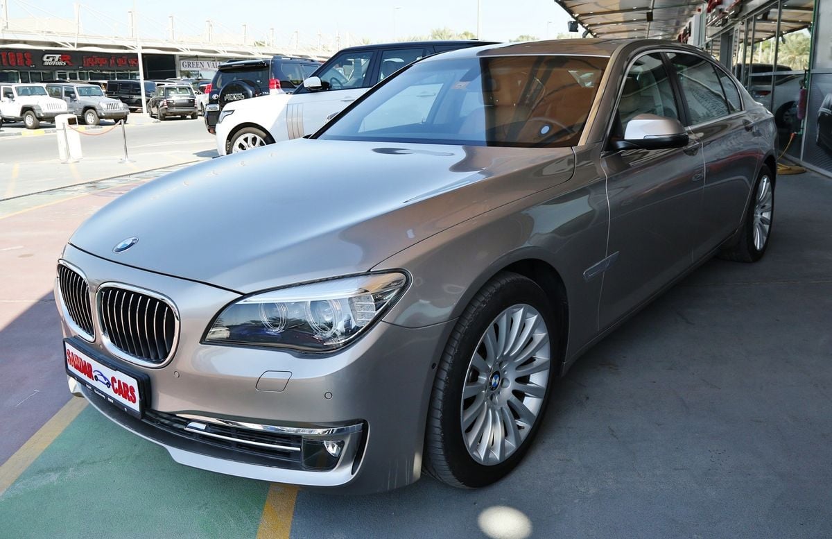 BMW 740 Li for sale: AED 145,000. Gold, 2014