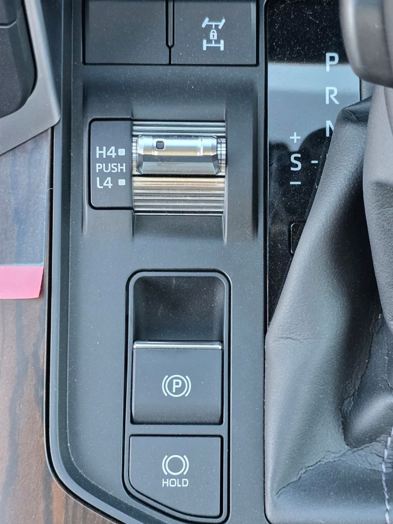 Toyota Land Cruiser GXR 4.0L