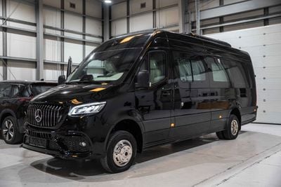 Mercedes-Benz Sprinter VIP High End Transporter with Luxurious Options
