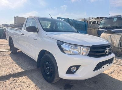 تويوتا هيلوكس RIGHT HAND VEHICLE ONLY FOR EXPORT SINGLE CAB HILUX 2.7 LITER PETROL 2WD