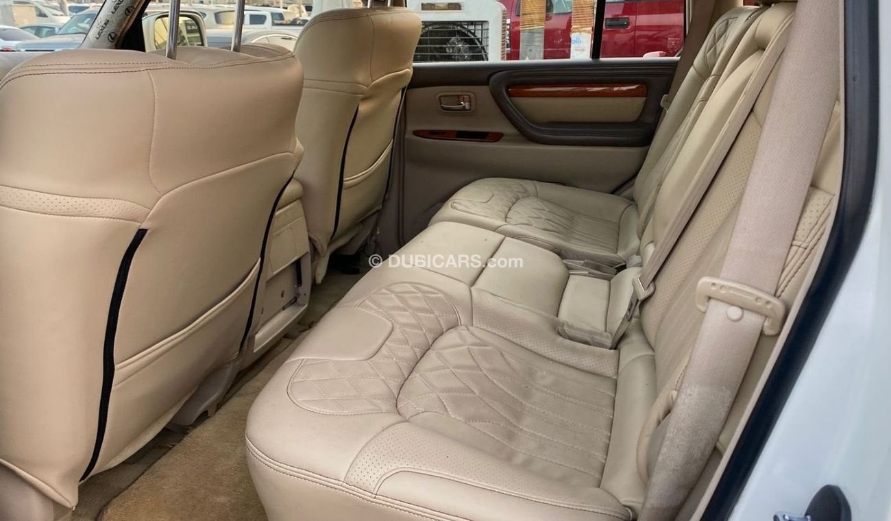Lexus LX 470 GCC Full options