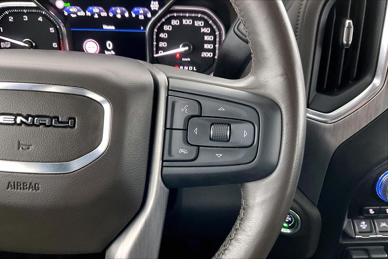 فولكس واجن طوارق R-Line | ضمان مجاني لمدة عام | 0 دفعة أولى