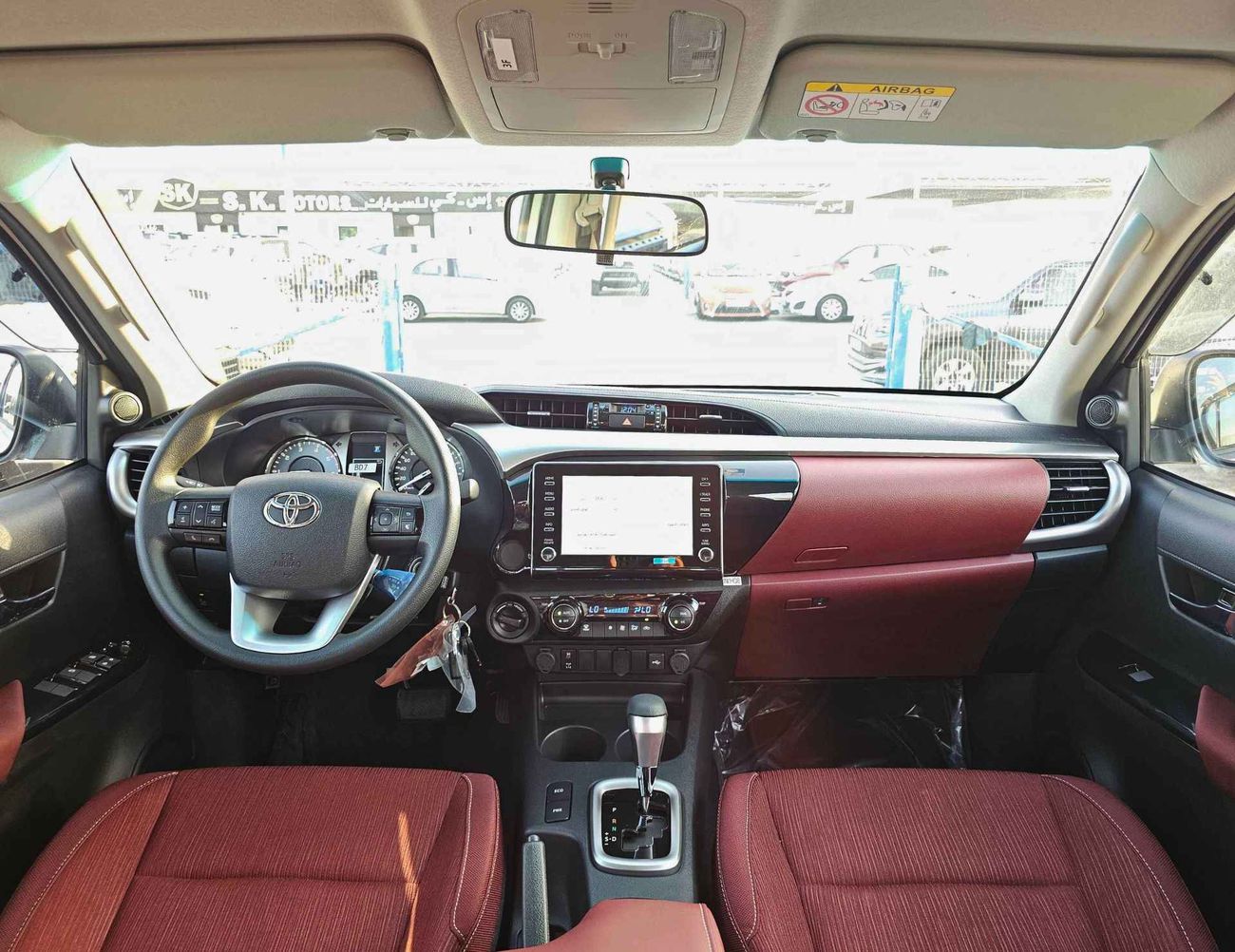 Toyota Hilux SR5 FULL OPTION / A/T / 2.4L V4 DIESEL / DVD + CAMERA / BLIND SPOT / 4WD (CODE # HDAF2)