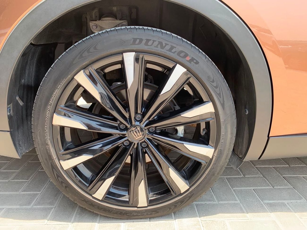 Toyota Crown PLATINUM
