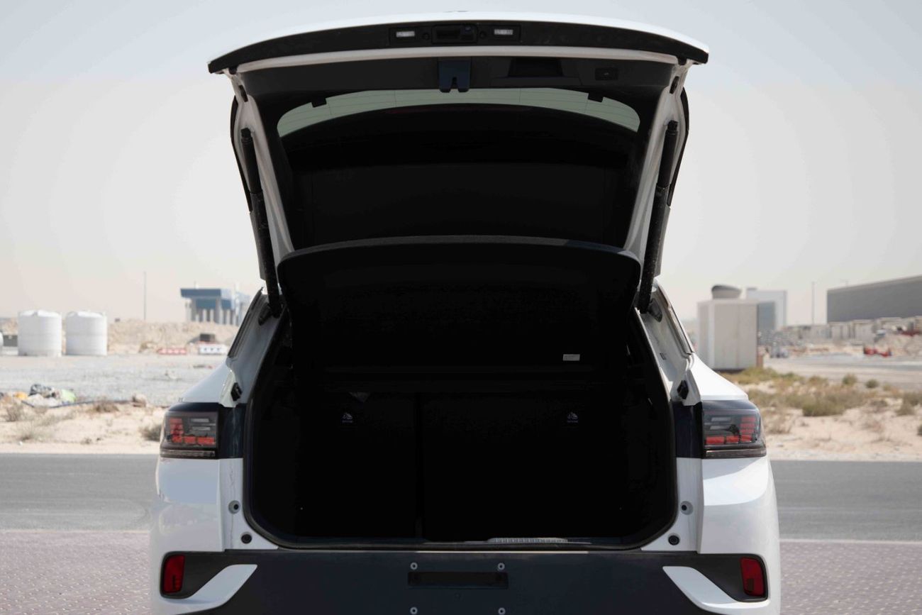 فولكس واجن ID.4 2022 Volkswagen ID4 Pure + - White Inside Black & Grey | Export Only