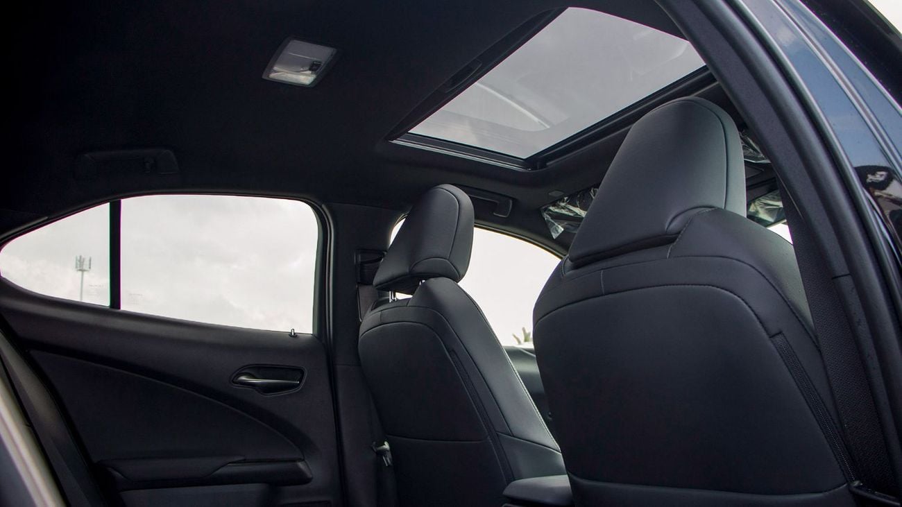 Lexus UX250h STD (NON GCC) LEXUS UX250H | 2-YEAR WARRANTY + SERVICE AVAILABLE | IN-HOUSE FINANCING | 0% DOWNPAYME